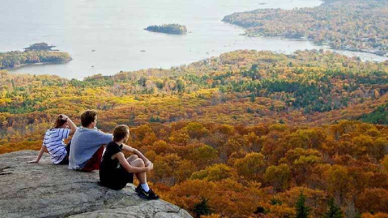 Midcoast, Maine Maine (/meɪn/) is a U.S. state in the New England region of the northeastern United States. Maine is the 12th smallest by area, the 9th least popul...